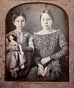 RARE 1/6 PLATE DAGUERREOTYPE - GIRL WITH BOOK & SISTER WITH A PRE-GREINER DOLL - Picture 1 of 3