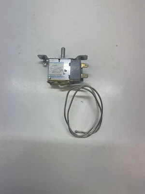 Avanti Thermostat Z-B101.3.3 50240700002C - Image 1 of 2