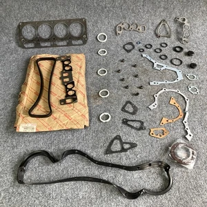 Gasket Kit Engine Overhaul Toyota 5K Series Genuine Set TOYOTA COROLLA 1.5 NOS - Picture 1 of 8