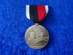 (A19-069) US Orden WWII Occupation Army Medal - Picture 1 of 4