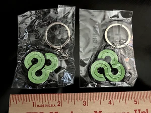 2 - NEW Bonnaroo Music & Arts Festival Green Keychain Reduce/Reuse/Recycle - Picture 1 of 3