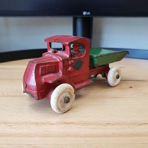 Antique Arcade Cast Iron Mack C-Cab Dump Truck with Driver #C-231 6" - Picture 1 of 13