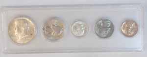 1964 D Denver US Mint Set Coins With Mint Mark - Picture 1 of 4