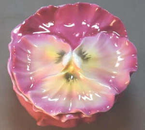 RARE Royal Bayreuth England Blue Mark Figural Pink Pansy Covered Dish!   - Picture 1 of 7
