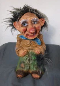 Woman Wife 8.5" ERLING KRAGE TROLL DOLL Garden  Made in Norwegian RARE - Picture 1 of 8