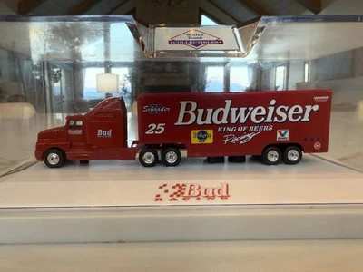 NEW VINTAGE Ken Schrader #25 Budweiser 1/64 Transporter In Display Case - Image 1 of 4