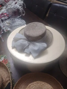 Women's Vintage Straw Hat With Ivory Color Bowtie Band - Picture 1 of 8