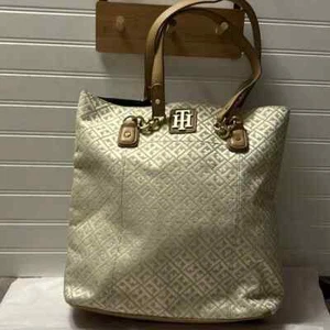 Tommy Hilfiger Logo Tote Bag - Picture 1 of 13