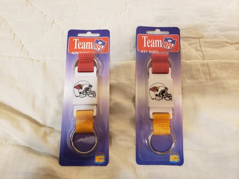 Team NFL Lot of 2 Arizona Cardinals Push-Button Quick Release Key Ring Cover