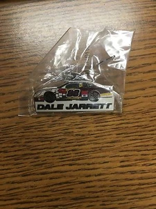 BRAND NEW IN PACKAGE NASCAR PIN #88 DALE JARRETT - Picture 1 of 1