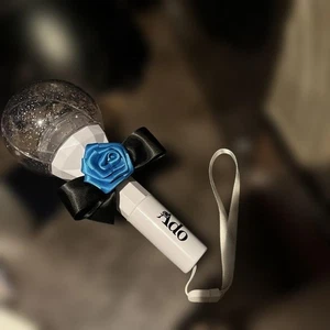 Ado Rose Penlight Bianco con Anello Penlight Mirage 2022-2023 Limited Raro senza scatola - Foto 1 di 24