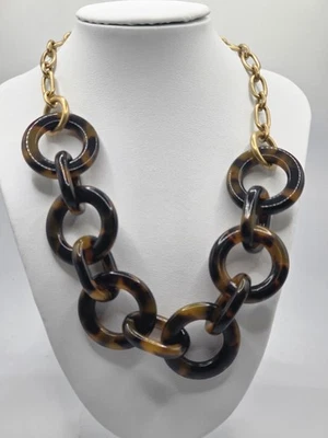 Collar llamativo con caparazón de tortuga J.Crew - Eslabones acrílicos gruesos, cadena tono dorado Foto 1 de 4