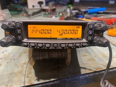 yaesu ft 8800 - Image 1 of 4