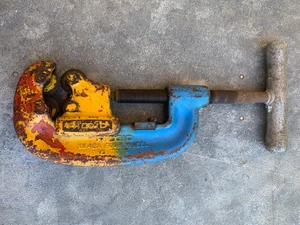 RIDGID No. 42A Four Wheel Close Quarters Pipe Cutter 3/4" to 2" USA - Picture 1 of 4