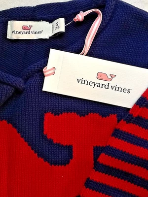 SUÉTER CUELLO REDONDO VINEYARD VINES BALLENA INTARSIA AZUL MARINO/ROJO (TALLA 7-8) 030324B Foto 1 de 4