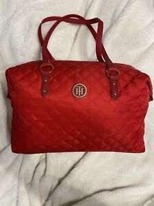 Tommy Hilfiger Large Red Quilted Travel bag