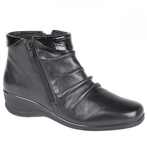 Boulevard Flat X Wide EE Fit Touch 