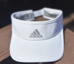 ADIDAS Aeroready White Golf -Tennis- Pickleball Adjustable Visor One Size - Picture 1 of 4