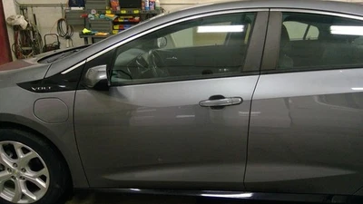 Puerta delantera izquierda del conductor compatible con 16-19 voltios 3122439 Foto 1 de 4