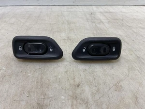 Jeep JK Wrangler OEM Power Door Lock Switches Pair 68078910AA 2011-2017 061333 - Picture 1 of 5