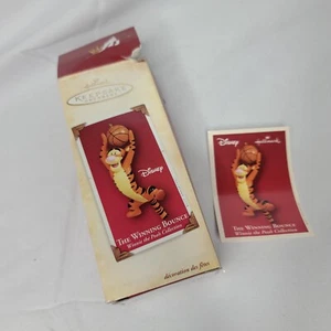 Tigger The Winning Bounce Hallmark Ornament - 2006 Winnie The Pooh Collection  - Bild 1 von 7