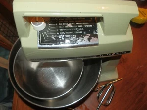 Vintage Avocado Green General Electric Stand Mixer Dim 46 Working w/Accessories - Picture 1 of 4