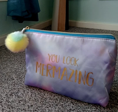 M&S Toiletries/Make up Bag (Lilac Pearl Effect) Full Description Below New Other - Image 1 of 4