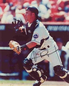 Vance Wilson Autographed 8x10 - Mets Mask in Hand - Picture 1 of 1