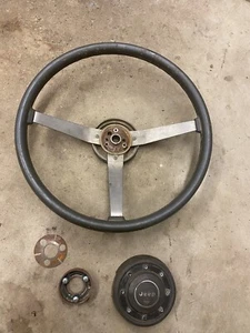 Jeep Wrangler YJ 87-95 Gray Steering Wheel With Horn Button Center Cap (053) - Bild 1 von 24