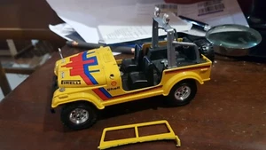 BURAGO BBURAGO 1/24 JEEP CJ-7 GIALLO DA RESTAURO RECUPERO VINTAGE - Foto 1 di 5