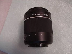LikeNew Sony Alpha 55–200 mm DT f/4–5,6 SAM Objektiv für digitale Spiegelreflexkamera - Bild 1 von 1