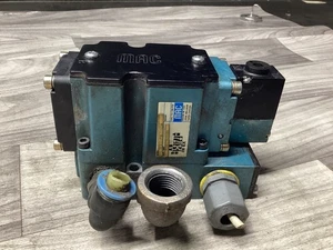 Mac 6511B-211-PM-111DA Pneumatic Solenoid Valve / PME-611DABE #120B107PR2 - Picture 1 of 5