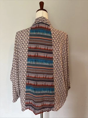 Poncho Umgee Kimono Envoltura Geométrica Patrón Mixto Envoltura Mediana/Grande Foto 1 de 4