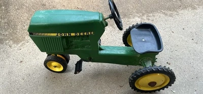 Tractor de juguete Ertl John Deere de colección Foto 1 de 4