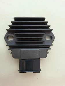 Yamaha FZ6 2005 N Spannungsregler Gleichrichter Original - Bild 1 von 3