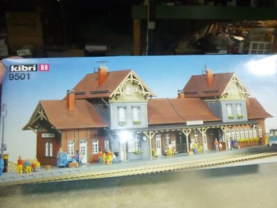 HO BUILDING KIT-KIBRI 9501-BANHOF [ FURSTENBERG] PASSENGER STATION-USED - Image 1 of 3