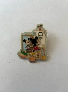 Disney Norman Rockwell Spoof Mickey Mouse Self Portrait Pin - Picture 1 of 2
