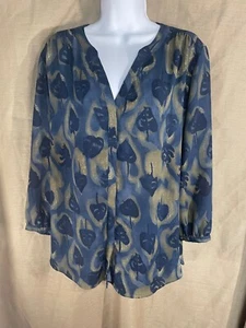 NJDJ Ladies Pullover Blouse L Blue Print hidden button down 100% Polyester - Picture 1 of 16