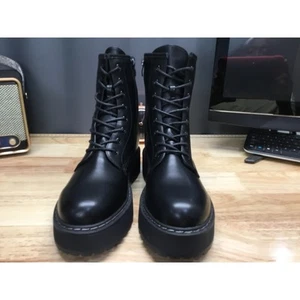 Steve Madden Bettyy Combat Boot Womens 12 Black Leather Lace Up Ankle Outdoor - Picture 1 of 6