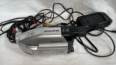 Vintage Panasonic PV-L454D Camcorder & Charger & Cables - Image 1 of 4
