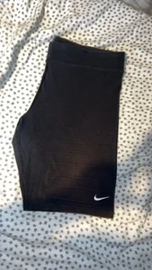 Black nike cycling shorts and pink nike jumper - Picture 1 of 2