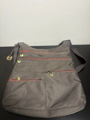 Travelon Anti-Theft Crossbody Bucket Bag Tote Organizer Lightweight Multi Pocket - Image 1 of 4