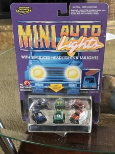 Road Champs Mini Micro Luci Auto 1990 Micro Cars Monster Trucks Confezione da 3 Sigillati - Foto 1 di 4