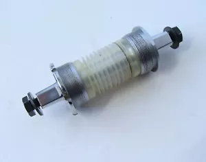 ~ Very Nice Shimano 600 EX BB-6207 68 x 116mm English Road Bottom Bracket ~ - Picture 1 of 7