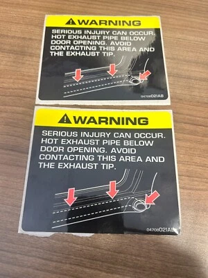 Etiqueta de advertencia de escape original Dodge Viper Mopar 4708021AB (PAQUETE DE 2) Foto 1 de 2