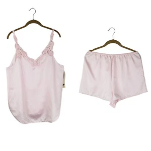 Pigiama Cinema Etoile vintage nuovo con etichette 2 pezzi rosa satinessa camicetta e pantaloncini taglia large - Foto 1 di 16