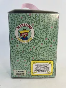 Bambola Madeline vintage e baule da trasporto con accessori ottime condizioni - Foto 1 di 10