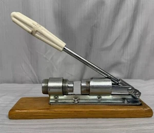 Vintage Reed's Rocket, Nut Cracker, Box included, Made in USA Nutcracker - Picture 1 of 12
