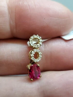 1.13 CTW LAB CREATED RUBY & DIAMOND 10KT SOLID YELLOW GOLD PENDANT - Image 1 of 4