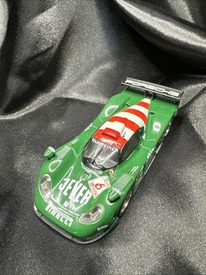 Onyx 1:43 Porsche 911 GT1 Jever - Silverstone GP 1998 M.Bartels/A. Hahne распаковка - Изображение 1 из 4